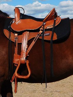 Cascade Crossover Saddle $250 Deposit or $2,599 Paid in Full 